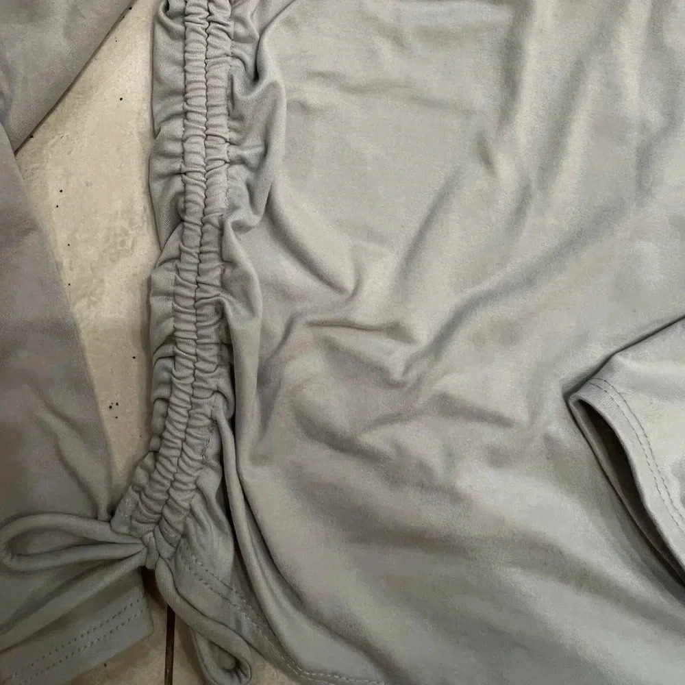 NEW For All Seasons by Paper Crane Ruched Side Gray Rashguard Shirt - Picture 3 of 6